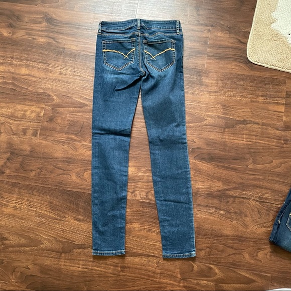 Bullhead Black Skinny Blue Jeans - Size 1 - Picture 2 of 3